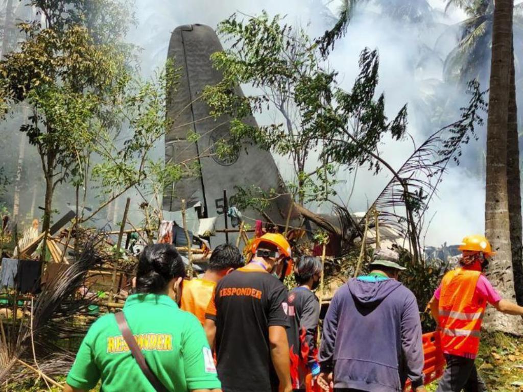 Philippine Air Force C-130 Airplane Crashes Killing 43 Passengers