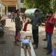 Heatwave kills 6 in India as Delhi records its highest 50.5 °C temperature