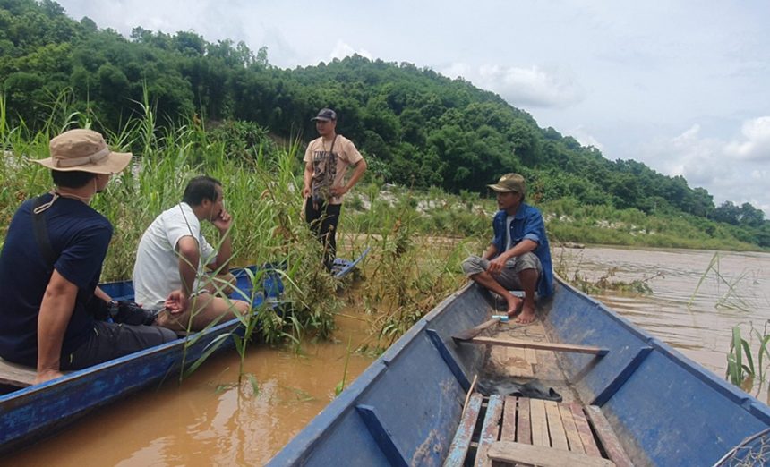 Chiang Rai Fisherman Work With Scholars to Prevent Stingray Extinction