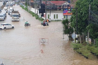 Flooding on Phahonyothin Road in Bandu Chiang Rai