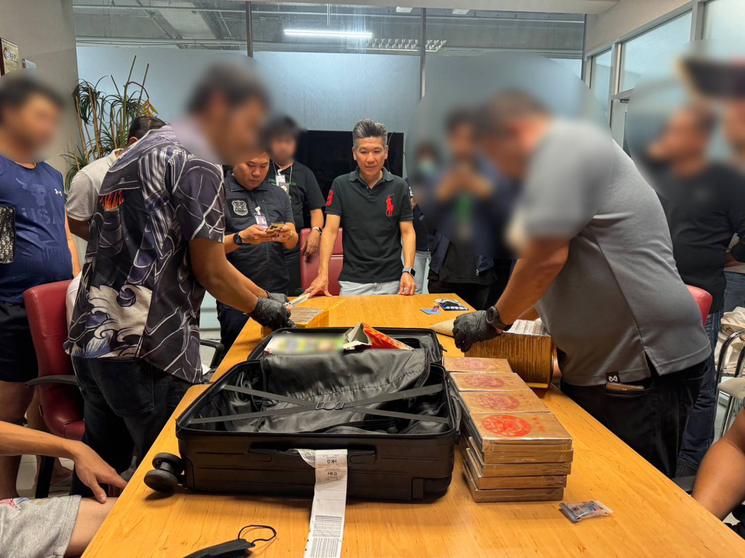 Drug Smugglers from Hong Kong Busted