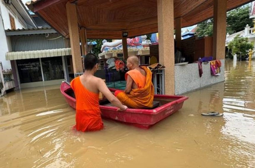 Chiang Rai Seeing Flooding in 9 Districts as Rain Continues to Fall