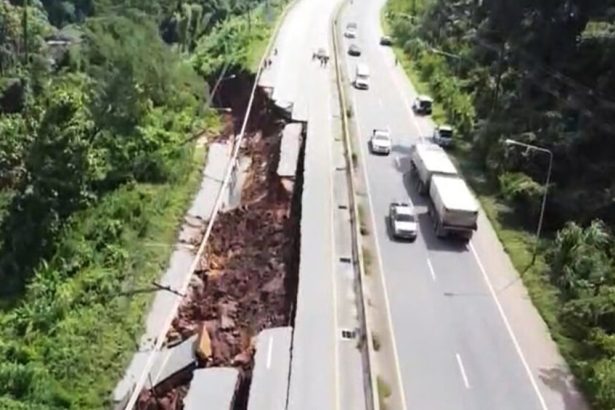 Highway Collapses in Phayao