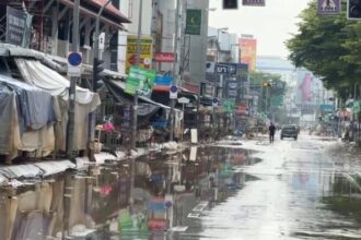 Flood waters recede in Chiang Mai City