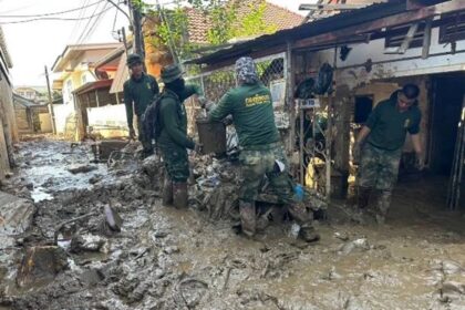 Mae Sai Chiang Rai Still Struggling With Mud Removal