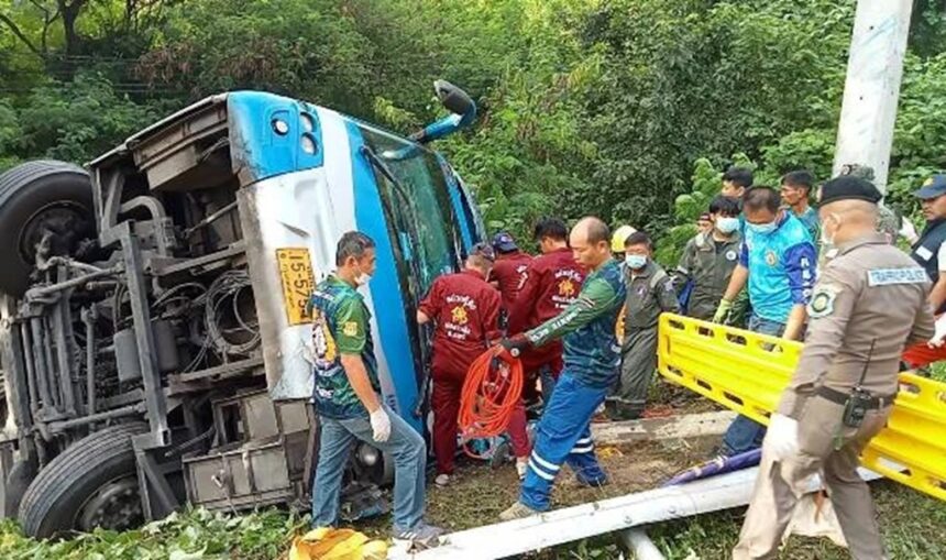 Passenger bus crash Phrae Province