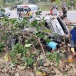 Passenger Van Crash Lampang