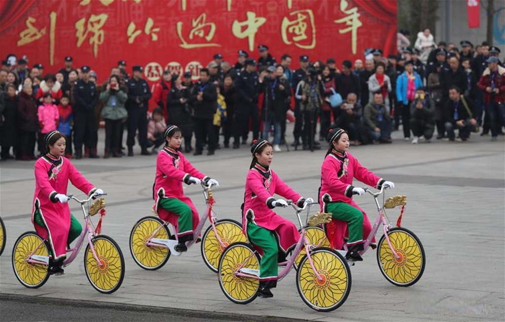 New Year painting festival held in Mianzhu, Sichuan 