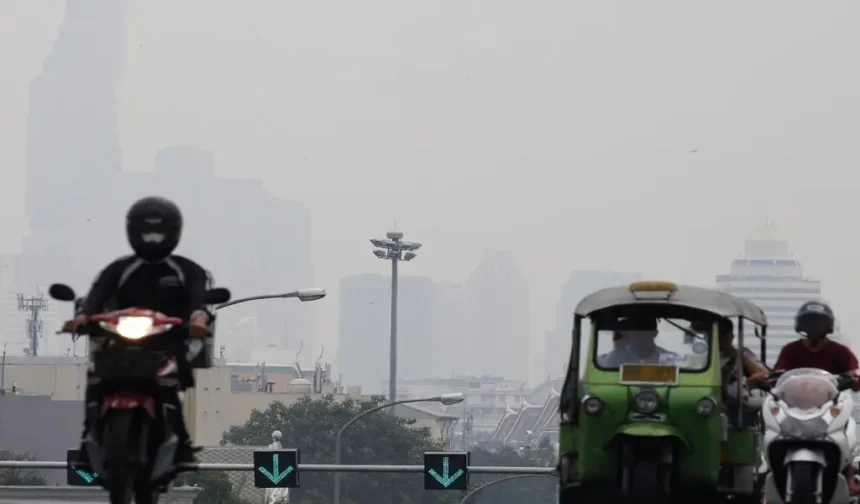 Air Pollution Levels Dangerous to Health in 58 Provinces Across Thailand