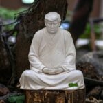 Chinese Artists Cashes in on Trump Zen-like Figures