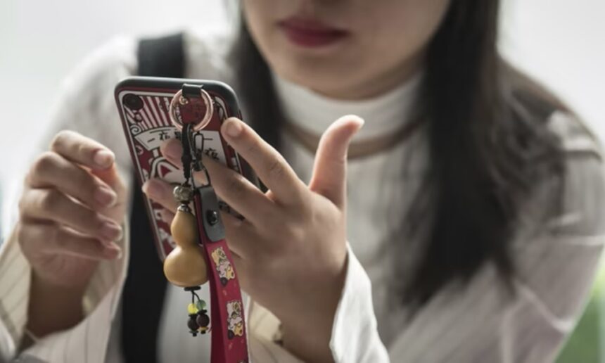 Chinese smartphones, data harvesting