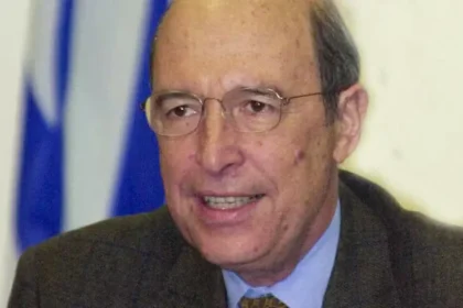 Costas Simitis, Former Greek PM, Dies at 88