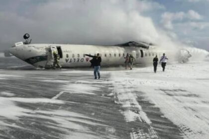 Delta Air Lines Bombardier CRJ900 Crashes in Toronto