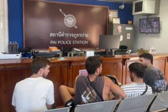 Immigration Police Revoke Visa's of 4 Israeli's