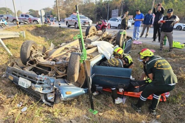 Pickup Truck Driver Killed Lampang